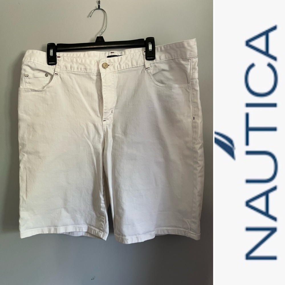 EUC Nautica white denim shorts size 16